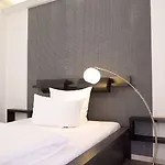 Mariposa 4*