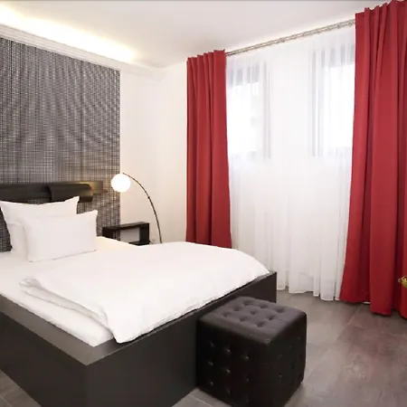 招待所 Mariposa 4*