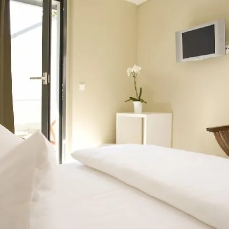 Mariposa 招待所 4*