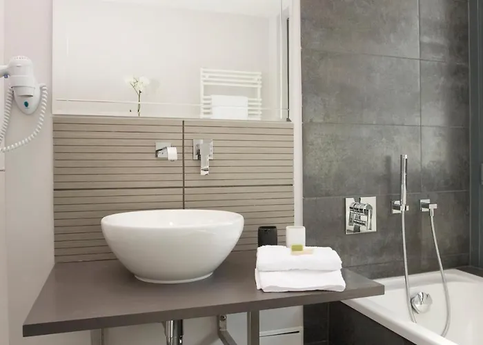 招待所 Mariposa 4*